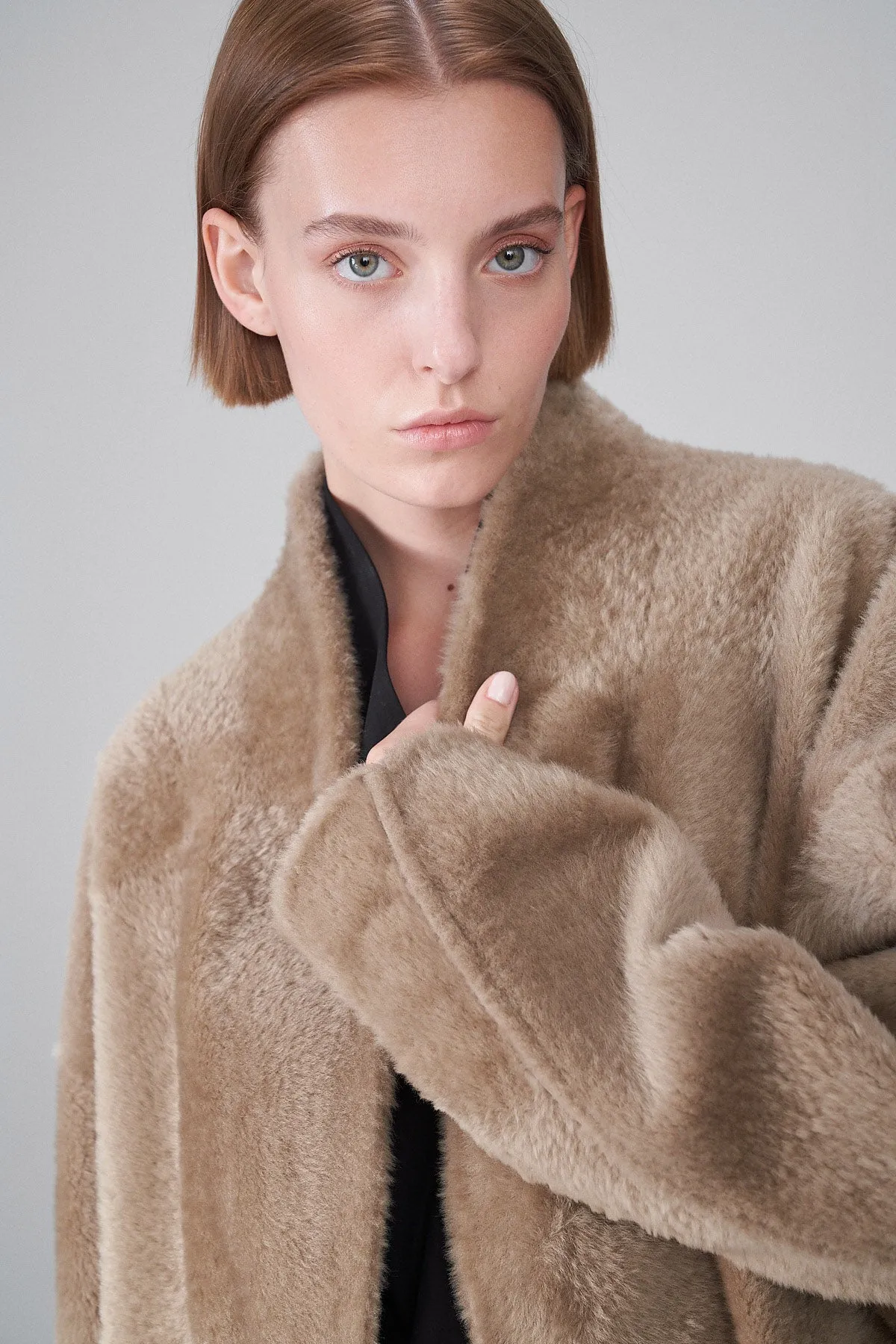Celya - Beige Shearling Coat