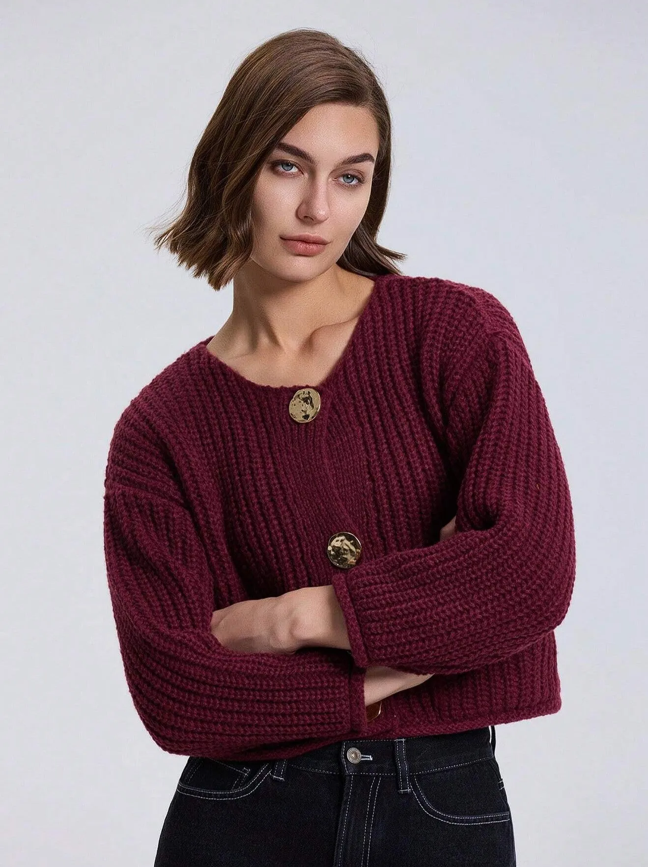 Donni Cropped Knit Cardigan in Maroon
