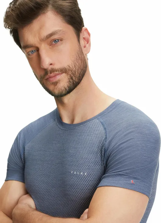 Falke Men&#x27;s Wool Tech Light Shortsleeve Shirt Regular Capitain | Buy Falke Men&#x27;s Wool Tech Light Shortsleeve Shirt Regular Capitain here | Outnorth