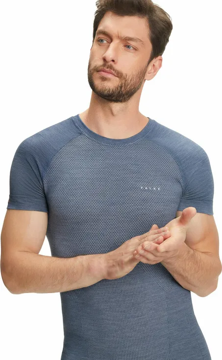 Falke Men&#x27;s Wool Tech Light Shortsleeve Shirt Regular Capitain | Buy Falke Men&#x27;s Wool Tech Light Shortsleeve Shirt Regular Capitain here | Outnorth