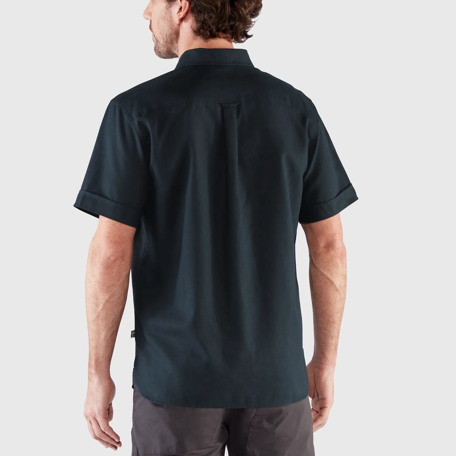 Fjällräven Men&#x27;s Övik Travel Shirt Short Sleeve Dark Navy | Buy Fjällräven Men&#x27;s Övik Travel Shirt Short Sleeve Dark Navy here | Outnorth