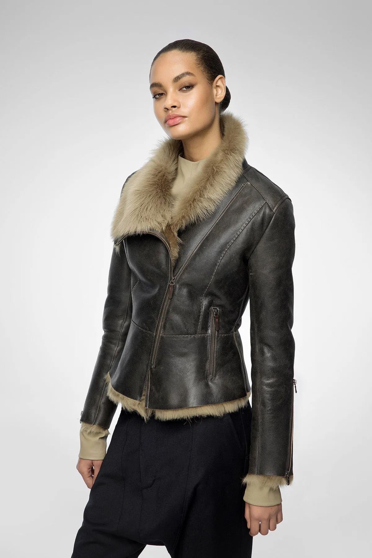 Gwen - Desert Beige Shearling Jacket