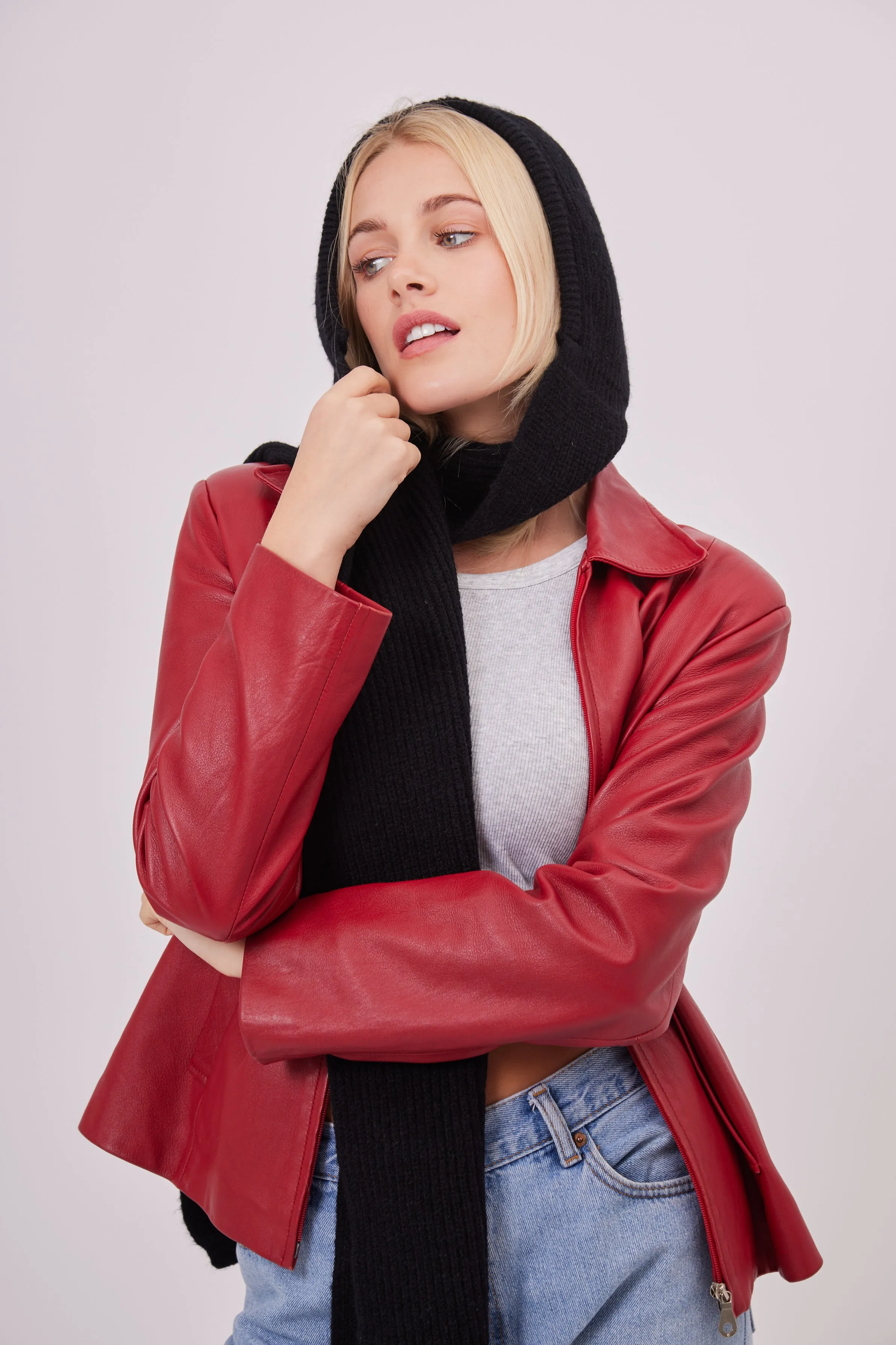 Knitted Ribbed Hooded Scarf in Black