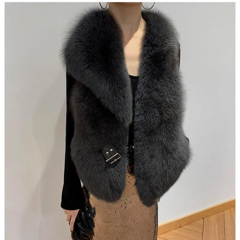 Luxurious Fox Fur Vest – Elegant High Street Fashion for Winter