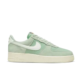 Nike Air Force 1 '07 LV8