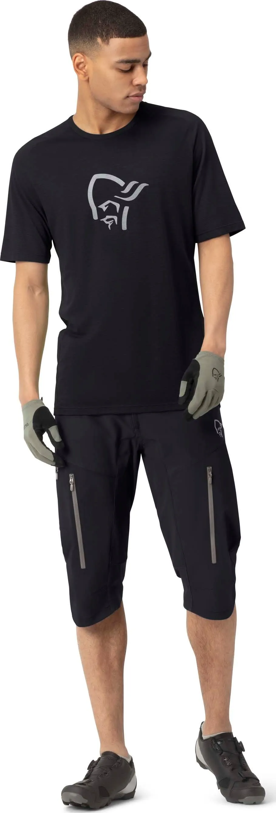 Norrøna Men&#x27;s Fjørå Wool T-Shirt Caviar | Buy Norrøna Men&#x27;s Fjørå Wool T-Shirt Caviar here | Outnorth