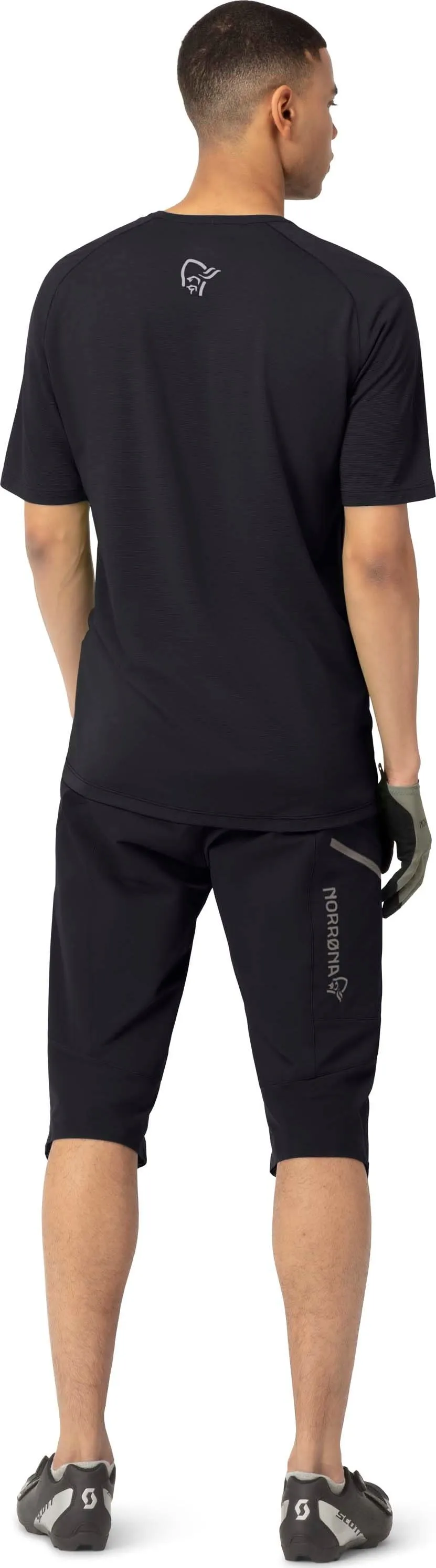 Norrøna Men&#x27;s Fjørå Wool T-Shirt Caviar | Buy Norrøna Men&#x27;s Fjørå Wool T-Shirt Caviar here | Outnorth