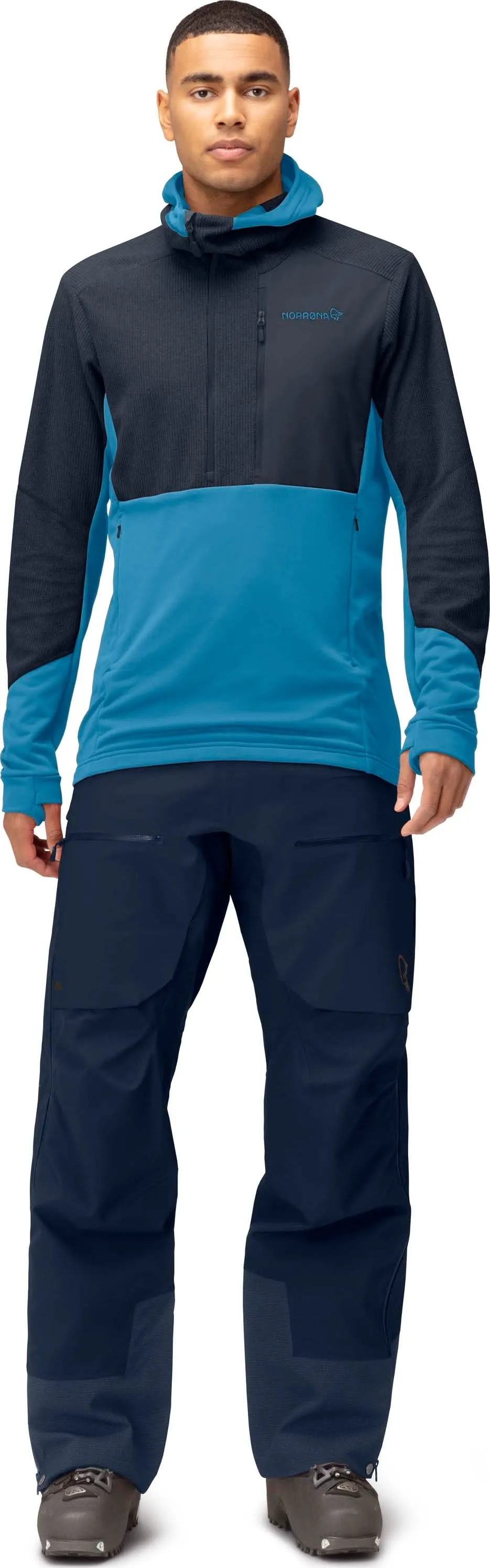 Norrøna Men&#x27;s Lofoten Thermal Pro Hood Hawaiian Surf/Indigo Night | Buy Norrøna Men&#x27;s Lofoten Thermal Pro Hood Hawaiian Surf/Indigo Night here | Outnorth