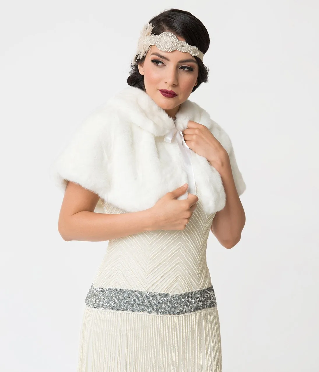Unique Vintage Ivory Faux Fur Capelet