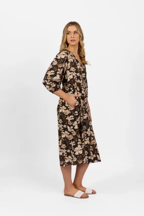 Vassalli Round Neck Dress Elbow Sleeve