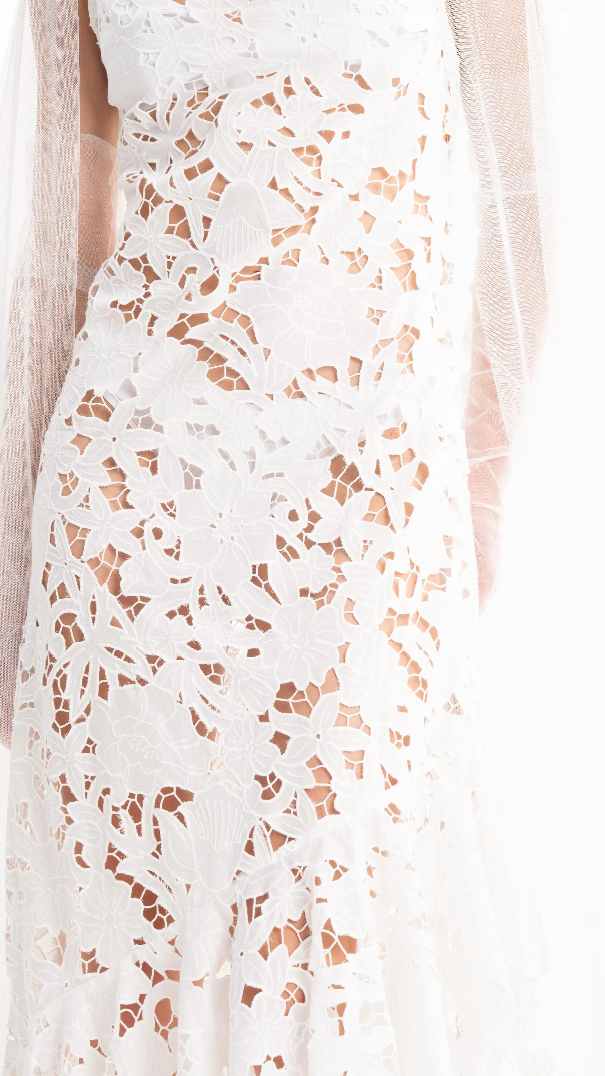 WHITE EMBROIDERED STRAP DRESS WITH PEPLUM
